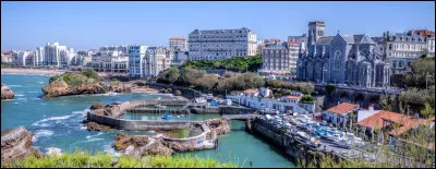 Dans quel département retrouve-t-on la ville de Biarritz ?