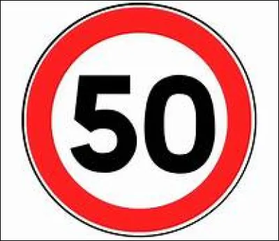 Pour une photographie de combien de mm nécessite-t-on une lentille normale d'une distance focale de 50 mm ?