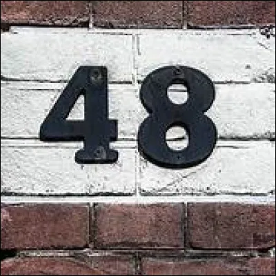 Dans quelle ville un blocus débute-t-il en 1948 ?