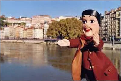 Comment appelle-t-on cette célèbre marionnette ?