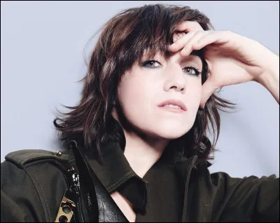 Pour finir, dans quel film de Claude Miller la chanteuse Charlotte Gainsbourg a-t-elle joué ?