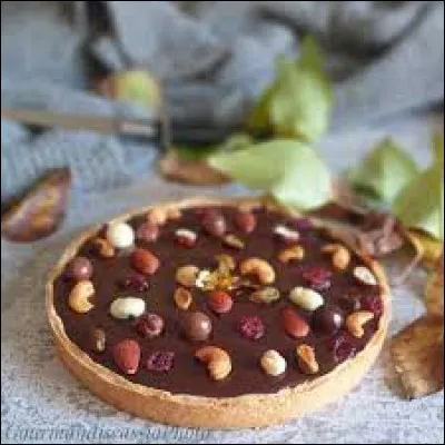 Gastronomie : Traditionnellement, combien de fruits secs composent un mendiant ?