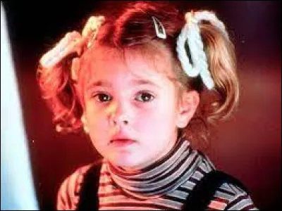 Cinéma : Quelle actrice a obtenu son premier rôle dans le film de Steven Spielberg ''E.T., l'extra-terrestre'' ?