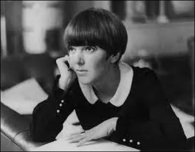 Arts : Quel vêtement a été inventé par la styliste Mary Quant ?