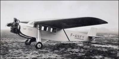 Parti de Mourmelon le 30 octobre 1908 à bord de son biplan, il atterrit à Reims après avoir parcouru en 20 minutes, 27 km . Qui est ce passionné qui réalisa le tout premier vol de ville à ville dans l'histoire de l'aviation française ?