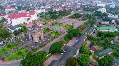 Vientiane est la capitale du Cambodge ?