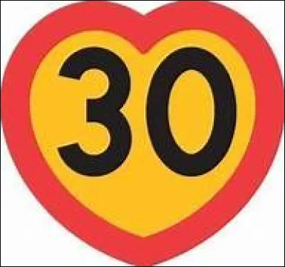 Qui a publié l'album "30" ?