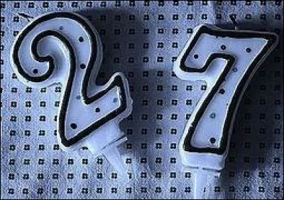 Avec quel moyen de transport Charles Lindbergh a-t-il traversé l'Atlantique en 1927 ?