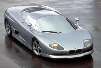 Quel est le nom de cette voiture ?