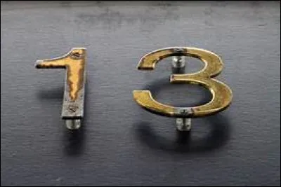 Quel élément chimique a pour numéro atomique 13 ?