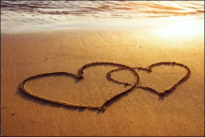 Tu marches dans la rue et tu vois ton crush. Que fais-tu ?