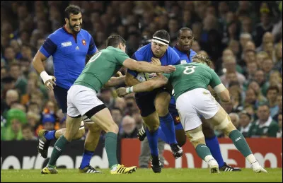 Qui fut le dernier adversaire des Bleus lors de ce premier tour ?