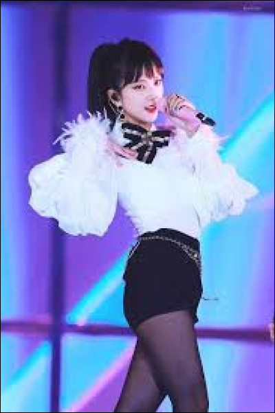 Quel est le titre de sa chanson solo sortie récemment ?