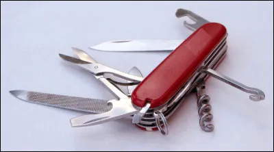 Quel est ce couteau de poche multifonctions ?