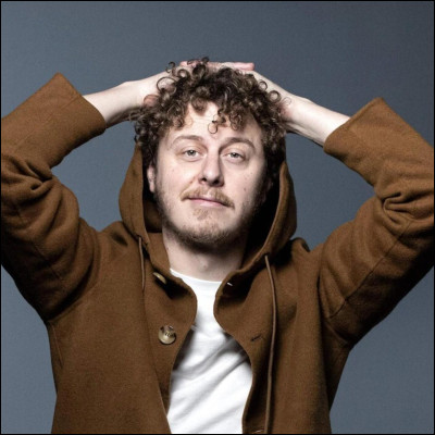 Je ne suis pas hyper fan, mais qui est-il ?