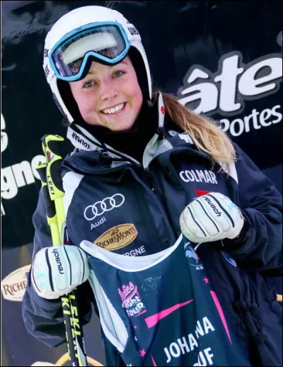 Qui est cette Johanna, jeune skieuse alpine française ?