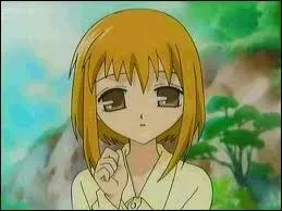 Kisa est toujours collée à :