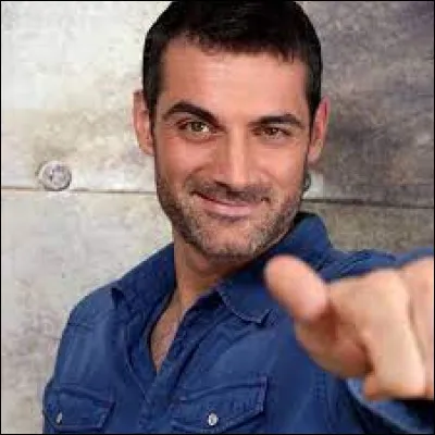 Comment faut-il écrire le prénom (de scène) de cet humoriste mais aussi acteur ?