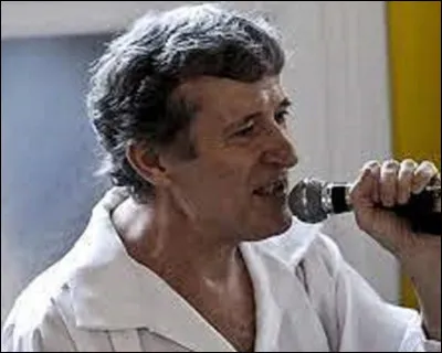 Qui est ce chanteur pour enfants, auteur compositeur et interprète de la chanson ''Les pingouins'' ?