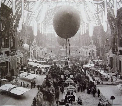On est en juin 1951 et c'est le 19e salon aéronautique qui se tient au Grand Palais, à Paris. Il est doublé de démonstrations aériennes qui se feront à l'aéroport du Bourget. En quelle année eu lieu, en France, le tout premier Salon de la locomotion aérienne qui a été créé par un certain André Granet ?