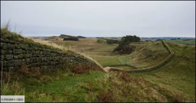 Dans quel pays "le Mur d'Hadrien" a-t-il été édifié ?