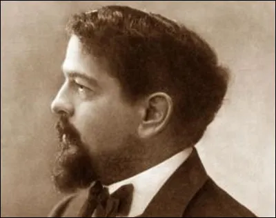 Qui est ce compositeur français de l'uvre musicale pour piano du ''Des pas sur la neige'' ?