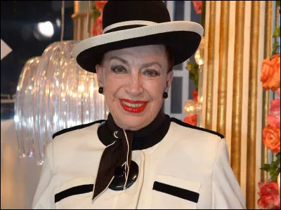 Dans quel département est née Geneviève de Fontenay ?