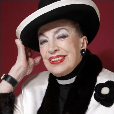 On surnommait Geneviève de Fontenay "la dame au grand chapeau".