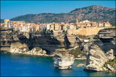 Histoire : En quelle année la Corse a-t-elle été rattachée à la France ?