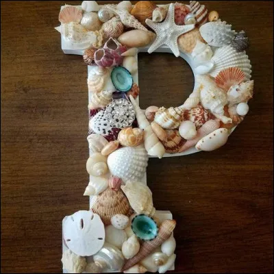 Plastic Bertrand : laquelle n'est pas une de ses chansons ?