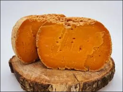 Quel fruit est utilisé afin de donner cette couleur orange à la mimolette ?