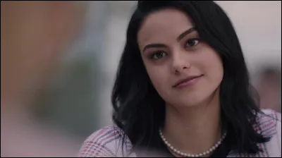 De qui Veronica tombe-t-elle amoureuse ?