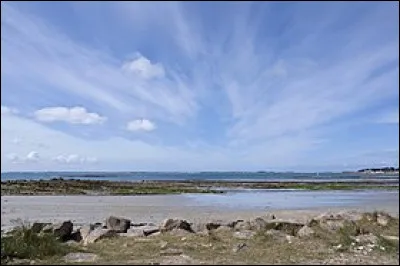 Dans quel département se situe la Côte des Mégalithes ?