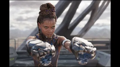 Dans "Black Panther : Wakanda Forever" qui Shuri voit-elle quand elle va rencontrer les esprits ?