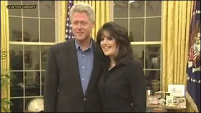 Quels produits étaient vendus par la marque "The Real Monica" ?