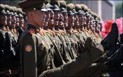 Dans quel village un armistice est-il signé en 1953 ?