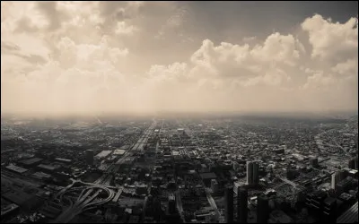 "Le Monde est gris, le monde est bleu" est une chanson interprétée par ...