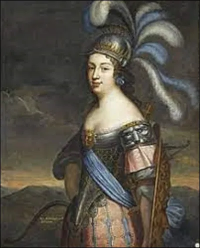 Dans la mythologie romaine, quelle déesse est associée à la guerre ?