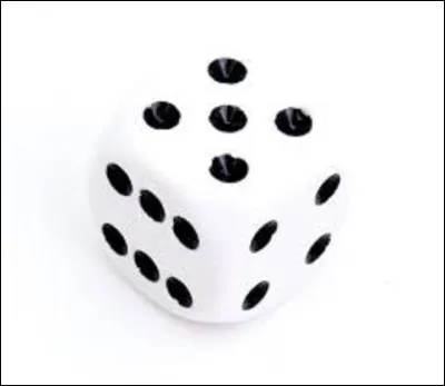 Dans quel pays d'Asie, a-t-on retrouvé les premiers dés à jouer ?