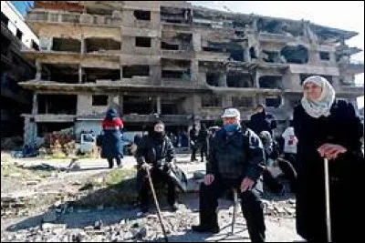 Qui était à la tête du groupe de militaires qui a essayé de renverser le gouvernement le 23 février 1966 ?