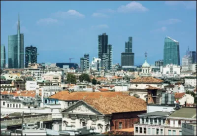 Milan est le chef-lieu de la Lombardie.