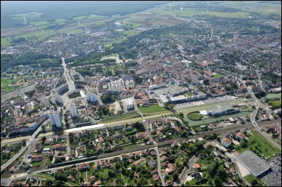 Qu'elle est la ville la plus peuplée du département de la Haute-Marne avec 23 085 habitants ?