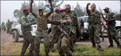 Combien de mouvements vont attaquer l'armée nationale en 1998, ce qui a conduit à la Deuxième guerre du Congo ?