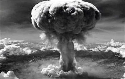 Quelle puissance a été libérée par la deuxième bombe larguée sur le Japon ?