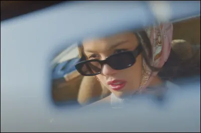 ''Deja Vu'' - Olivia Rodrigo : 
''So when you gonna tell her...