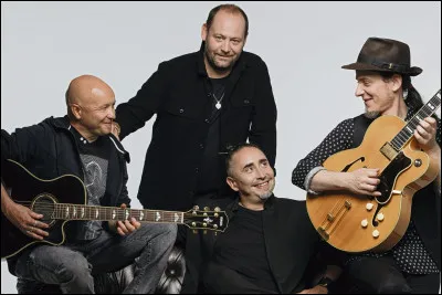 Quel est ce groupe dont le troisème album studio s'intitule ''Grain de sable'' ?