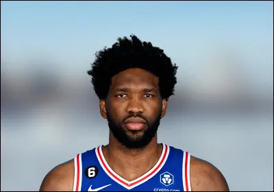 Qui est ce basketteur ?
