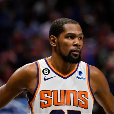 Qui est ce basketteur ?