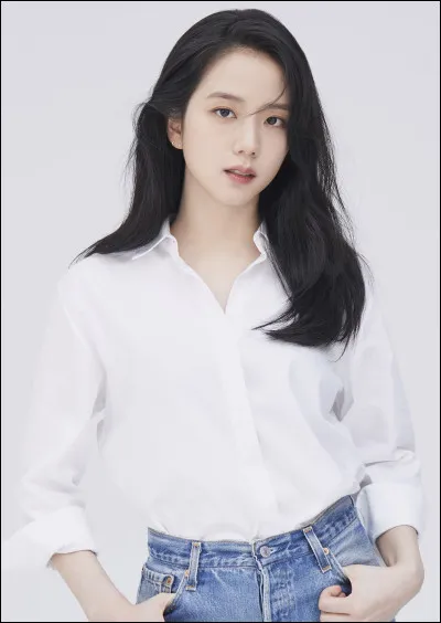 De quel pays Jisoo est-elle originaire ?