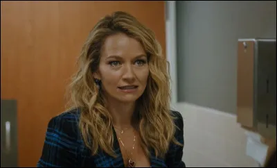 Sur la photo, nous pouvons voir Lorna. Dans quelle série Netflix apparaît-elle ?